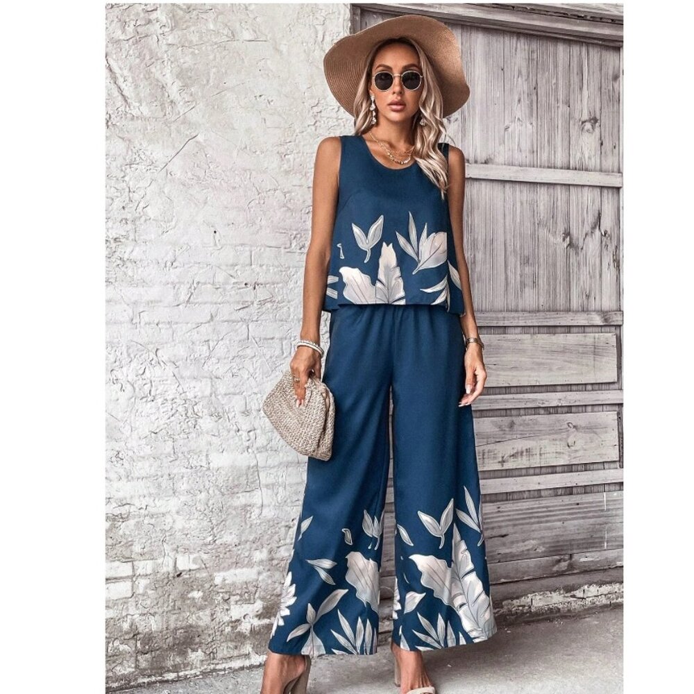 SALE! NEW!! Sizes 6 or 8/10 Tropical Print Sleeveless Top & Wide Leg Pants